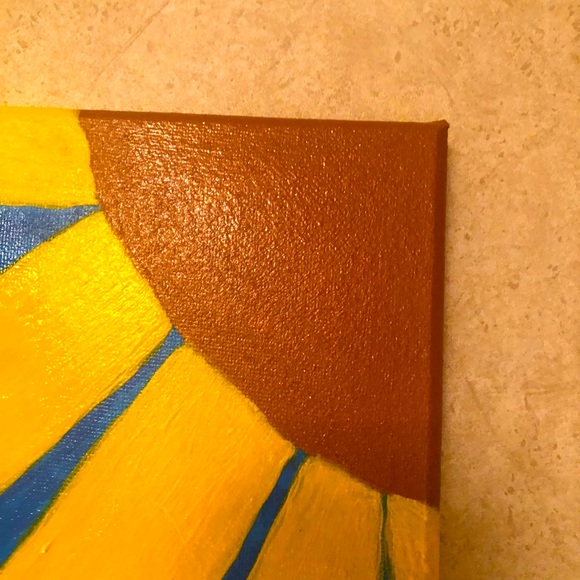 Handcrafted Daisy Painting - Picture 4 of 8